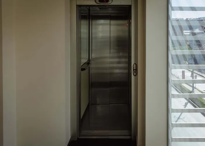 Group House Aparthotel