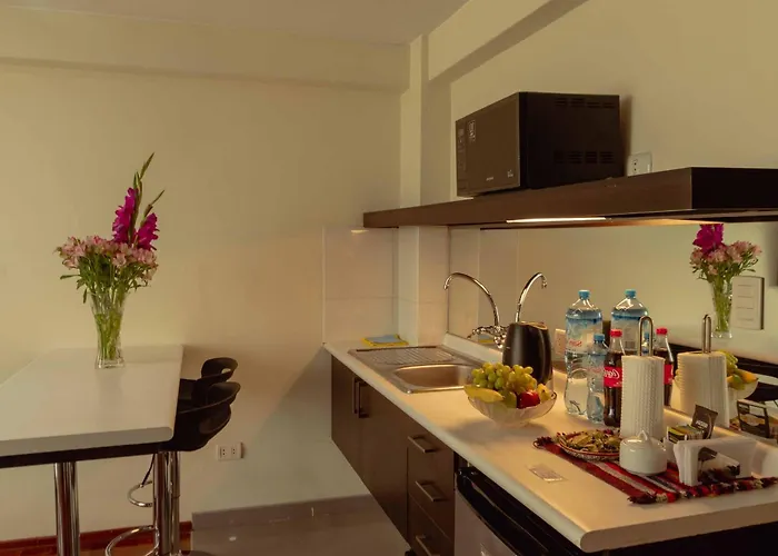 Aparthotel Group House