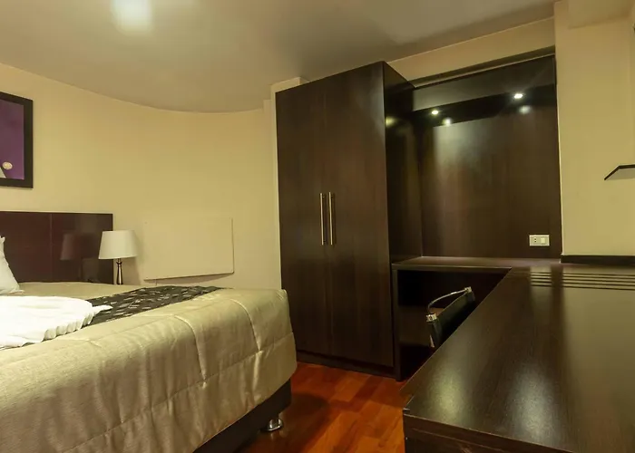 Group House 4* Cusco