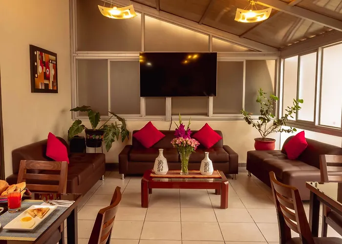 Group House Aparthotel 4*