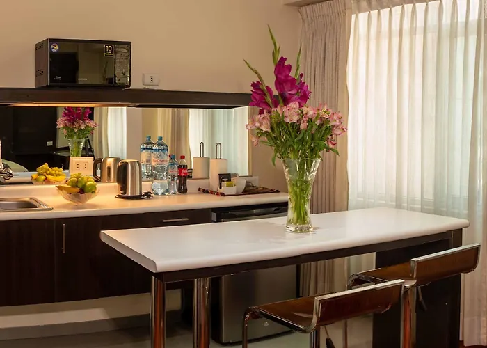 Group House Aparthotel