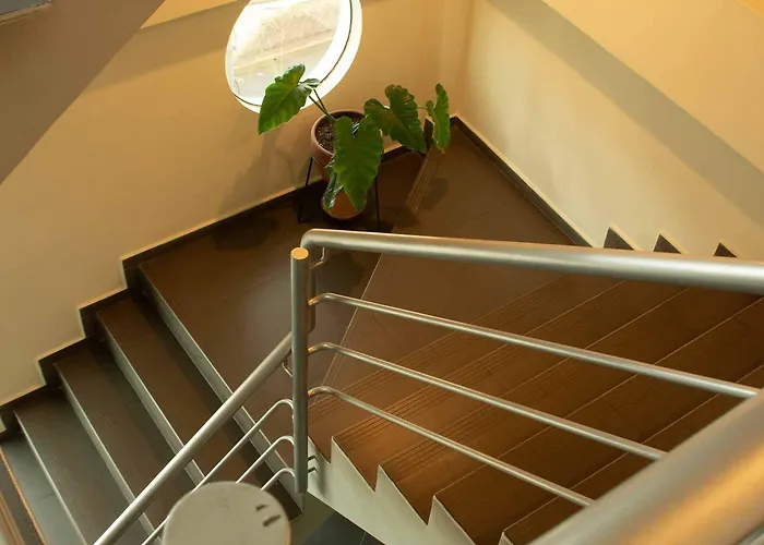 Aparthotel Group House